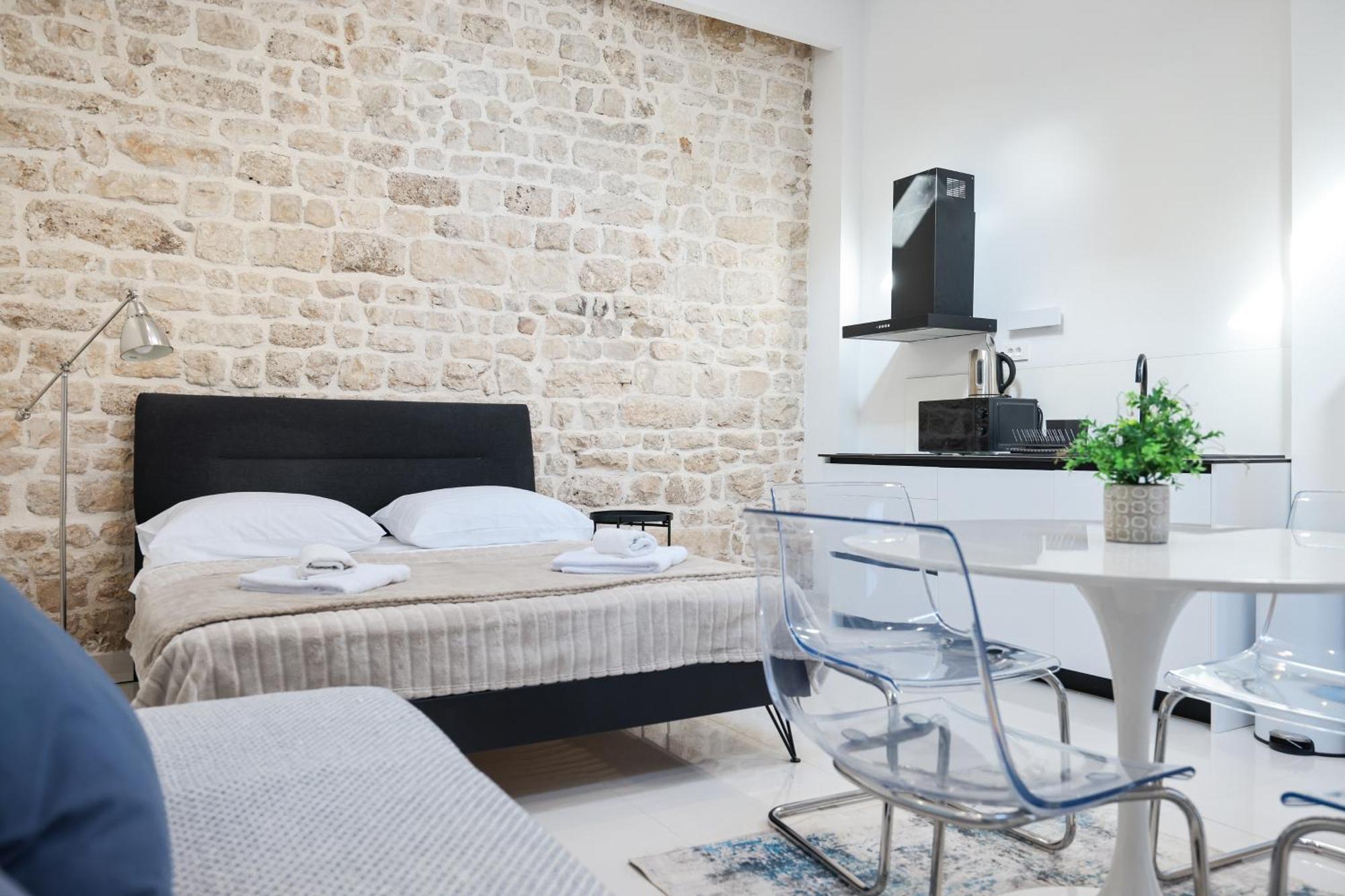 Hidden Apartments In The City Center Zadar Exterior photo
