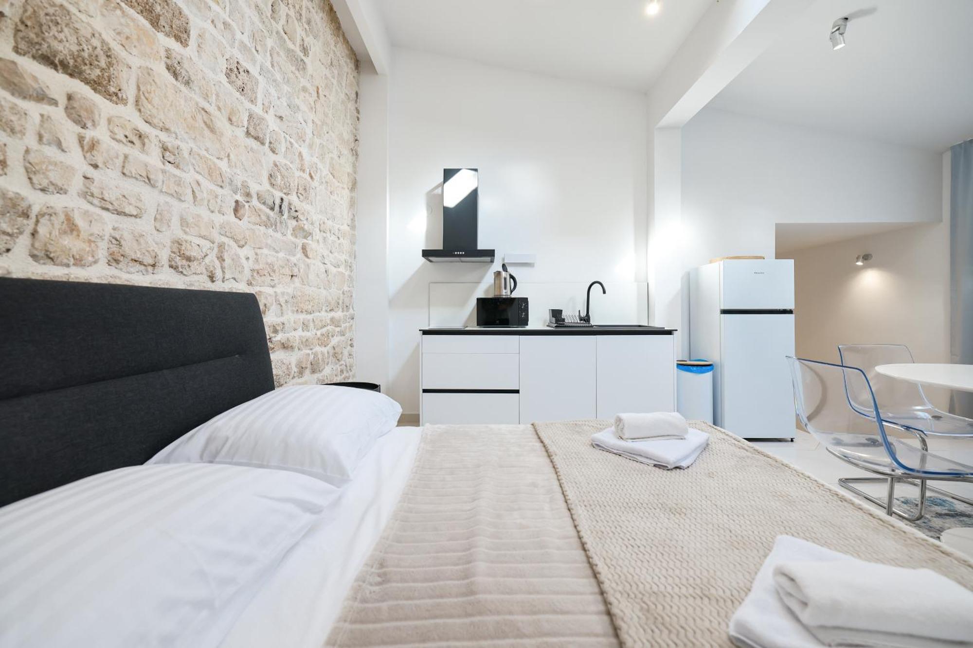 Hidden Apartments In The City Center Zadar Exterior photo